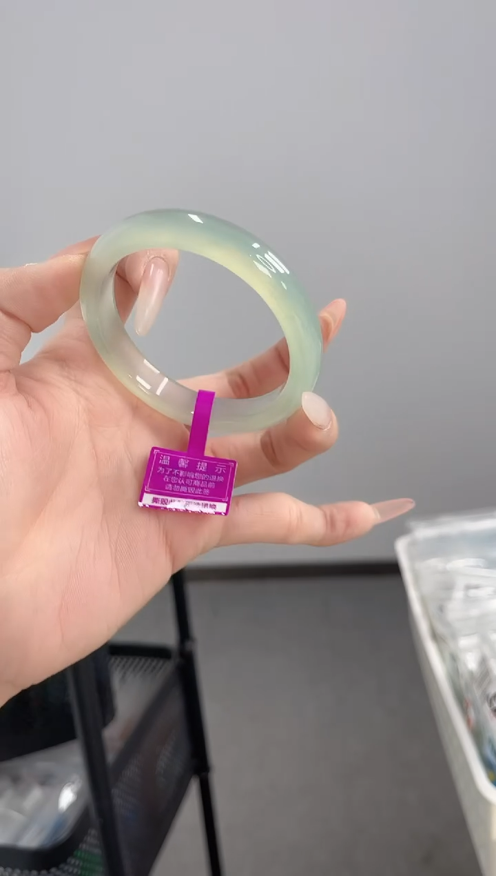 【闪购商品】玛瑙/玉髓手镯未镶嵌53-54圈