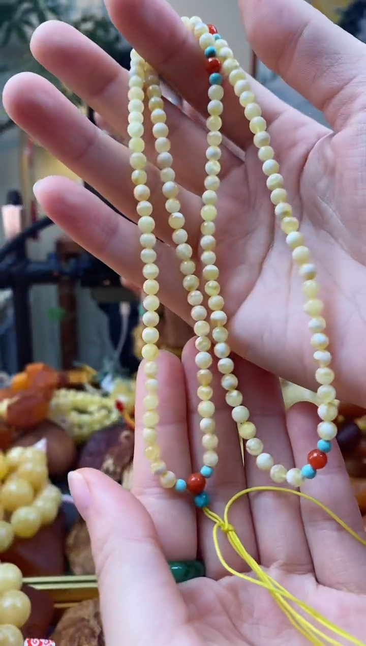 【闪购商品】蜜蜡裸石未镶嵌108链