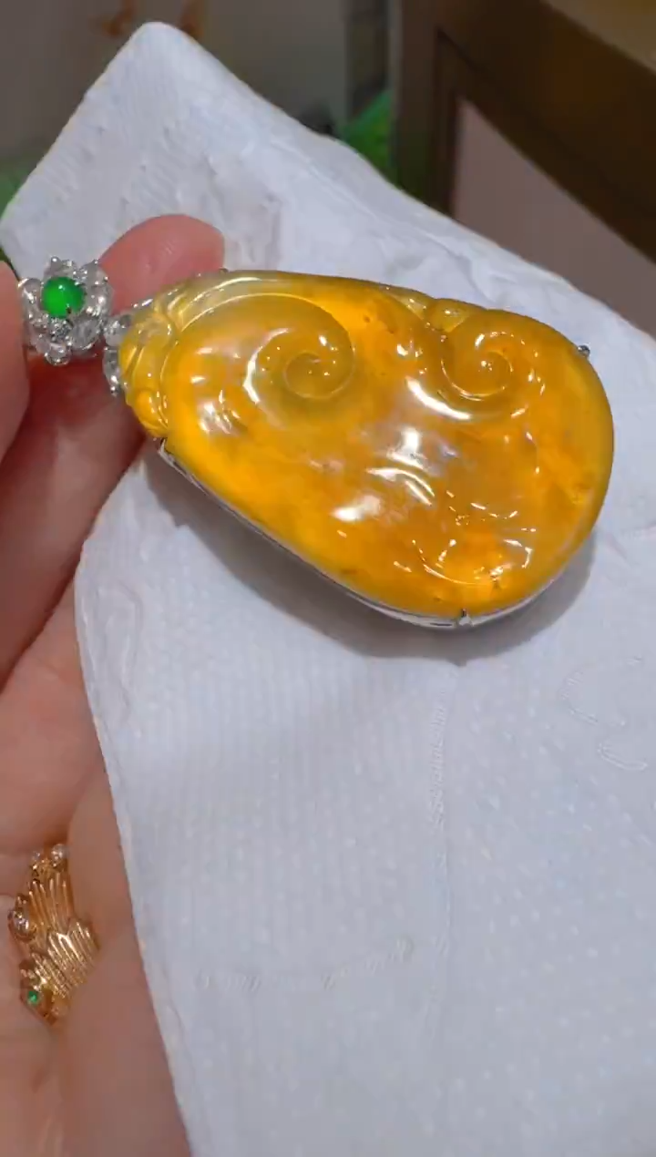 吊坠(不含链)18K金镶嵌翡翠多样性团购发一件