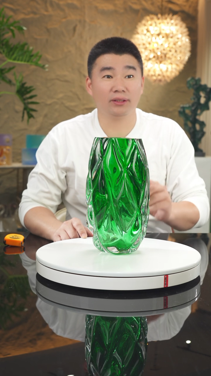 【闪购商品】瓷片设计款绿色花瓶