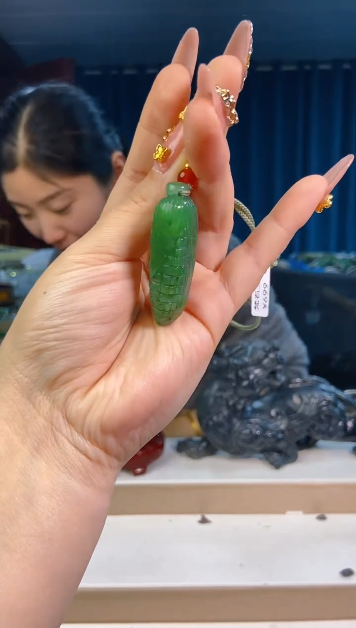 【闪购商品】和田玉挂件未镶嵌1