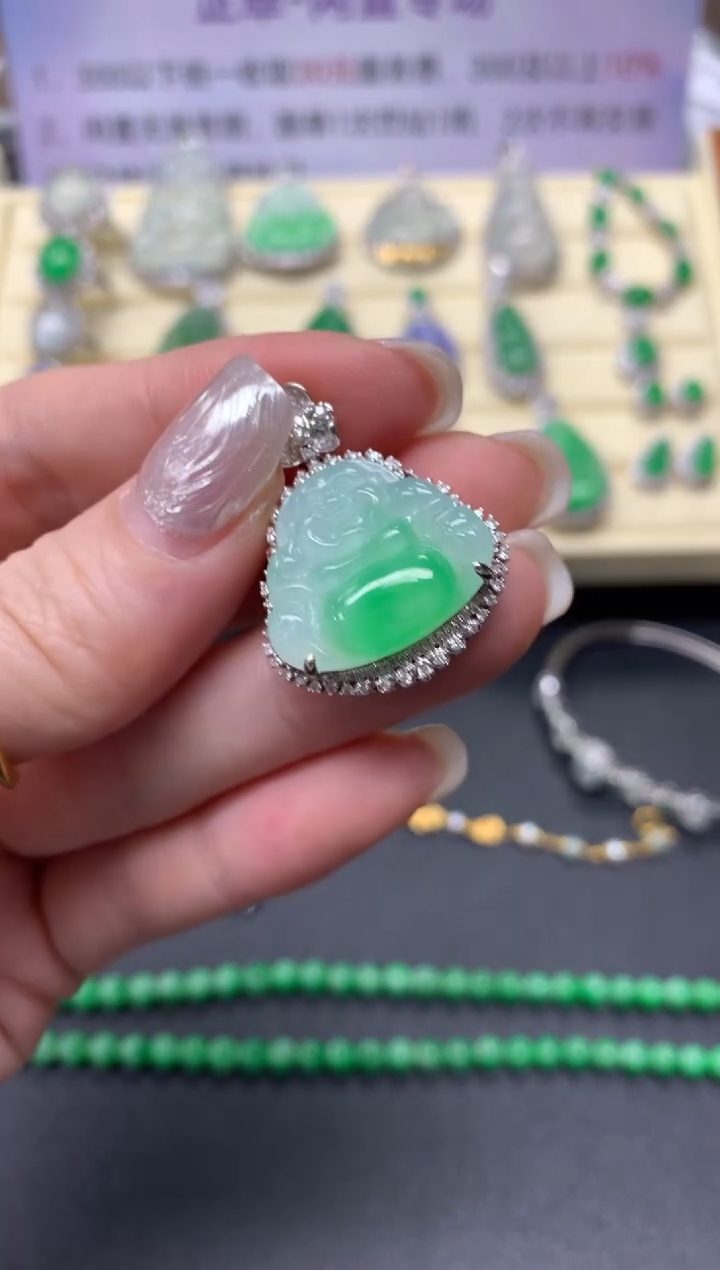 【闪购商品】翡翠吊坠(不含链)18K金镶嵌吊坠|6980+698
