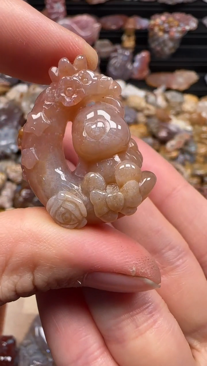 【闪购商品】硅化珊瑚（珊瑚玉）颈饰未镶嵌351