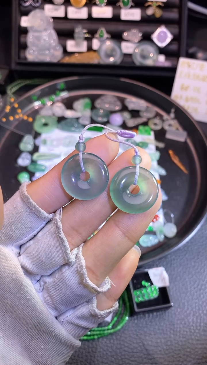 【闪购商品】翡翠挂件未镶嵌圈