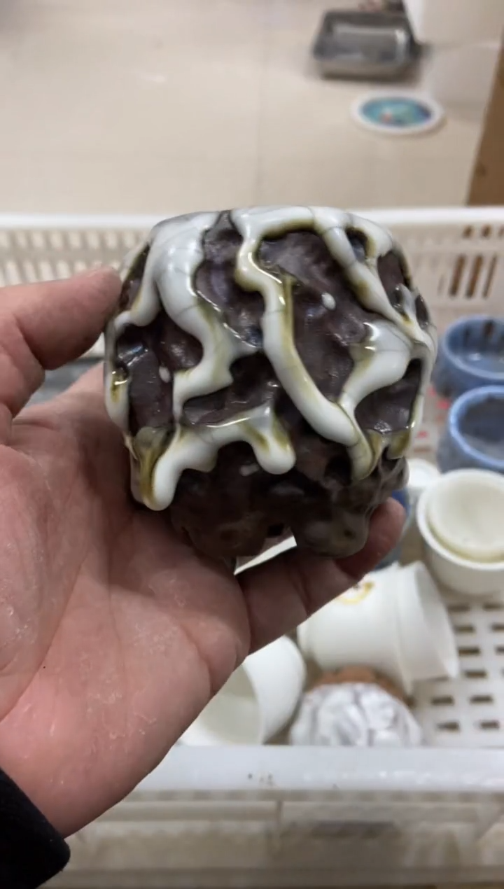 杯无运费险有瑕疵的摄影的产品有使用过的痕迹有点脏介意勿拍