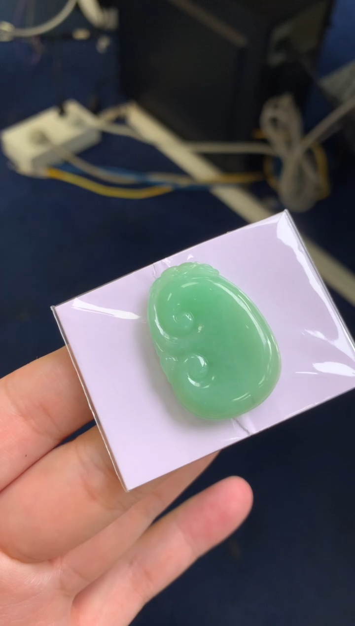 定制翡翠未镶嵌翡翠