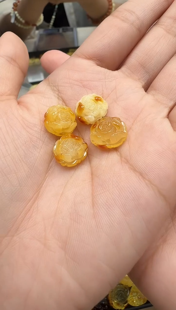 裸石琥珀未镶嵌?*芮如图