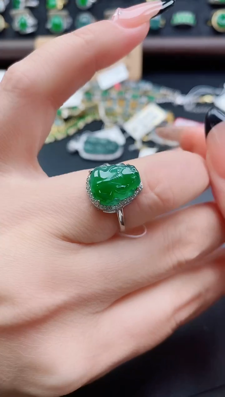 银S925镶嵌戒指翡翠1