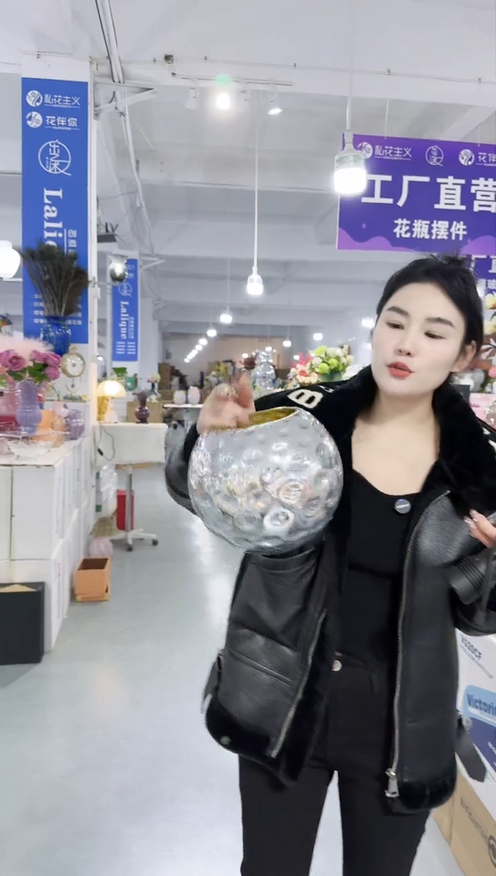 【闪购商品】无铅玻璃UU外贸仓花瓶微瑕-JT1W