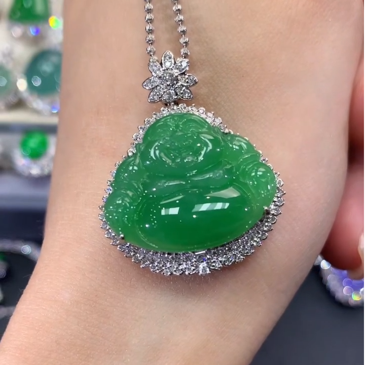 翡翠吊坠(不含链)18K金镶嵌w25 总价19800 补款9800