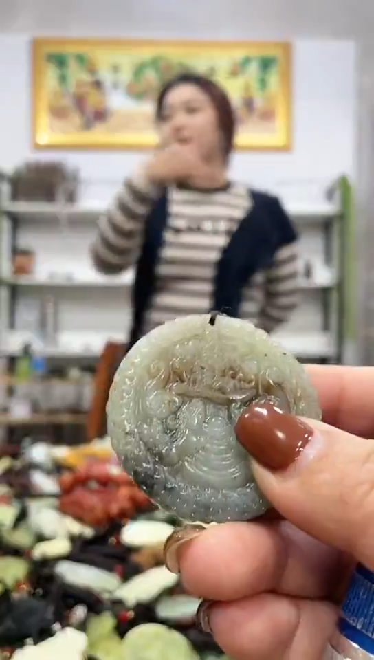 未镶嵌岫玉挂件 