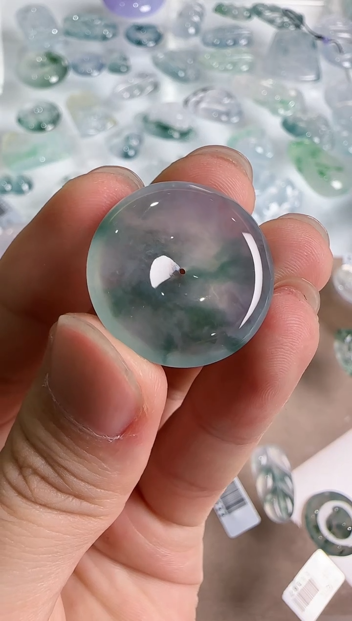 【闪购商品】翡翠吊坠(不含链)未镶嵌..