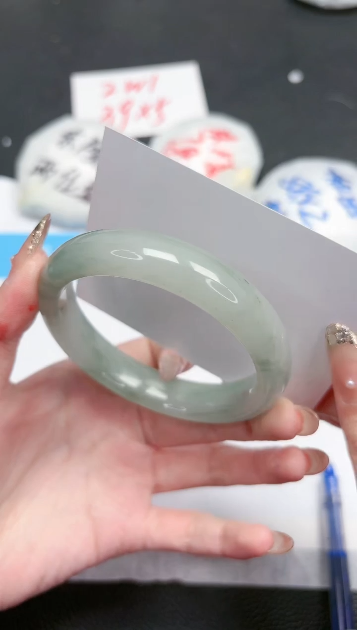 【闪购商品】石英质玉手镯未镶嵌518-56.7