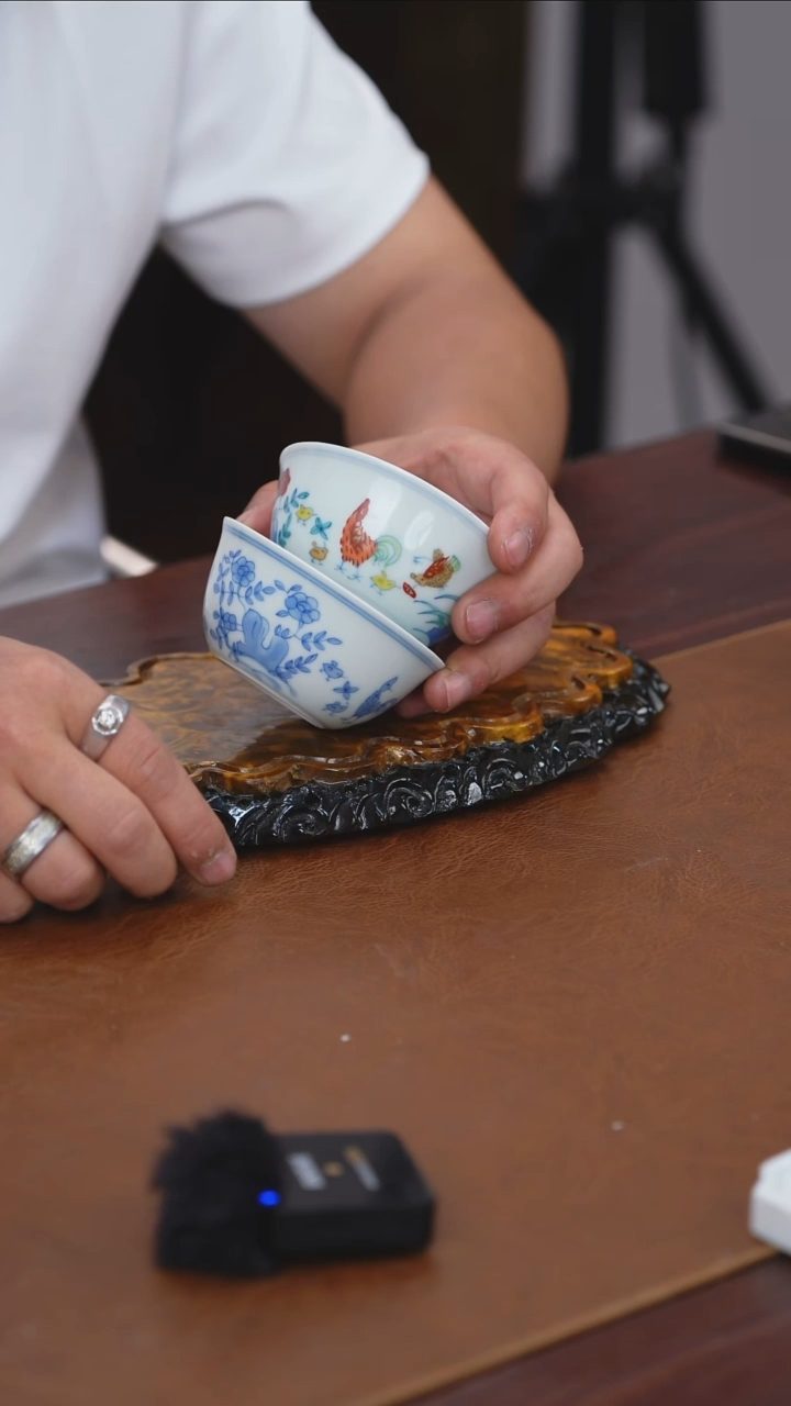 ?****徐青花+斗彩鸡缸杯杯