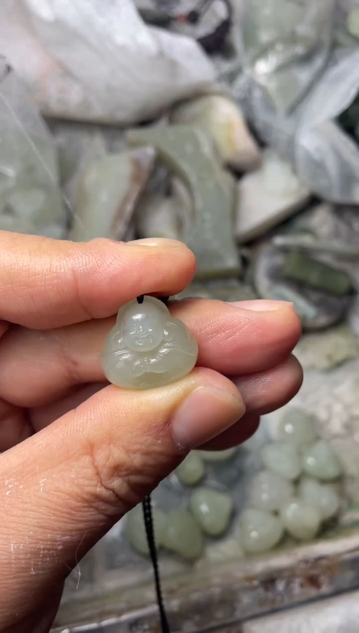 颈饰未镶嵌和田玉01