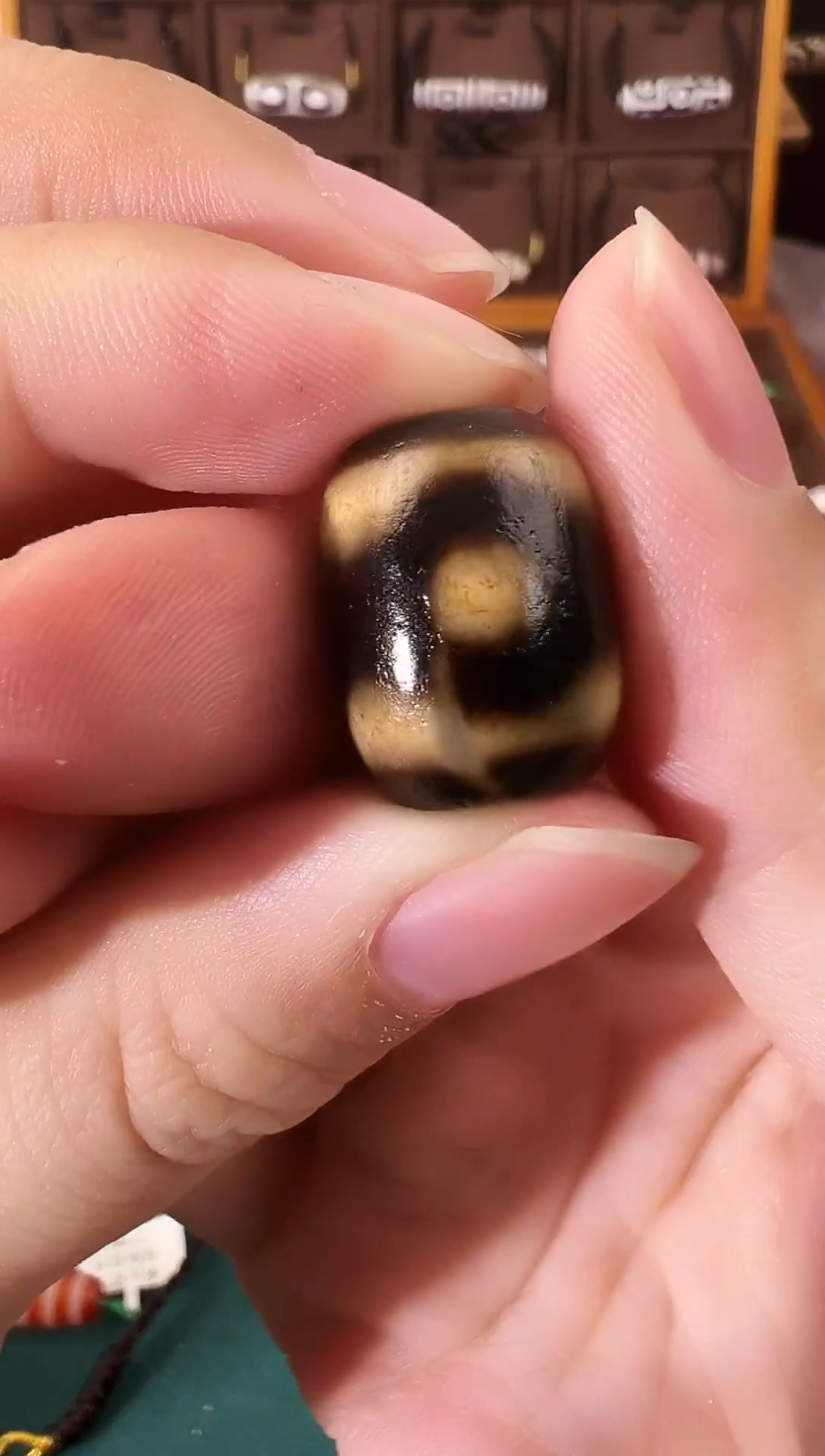 玛瑙/玉髓（覆膜）颈饰未镶嵌48.（微瑕）