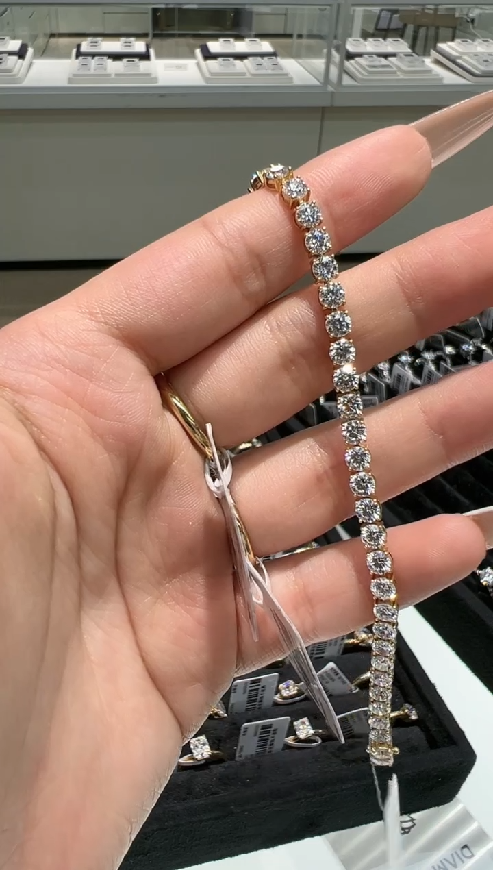 【闪购商品】合成钻石18K金镶嵌手链k黄网球手链