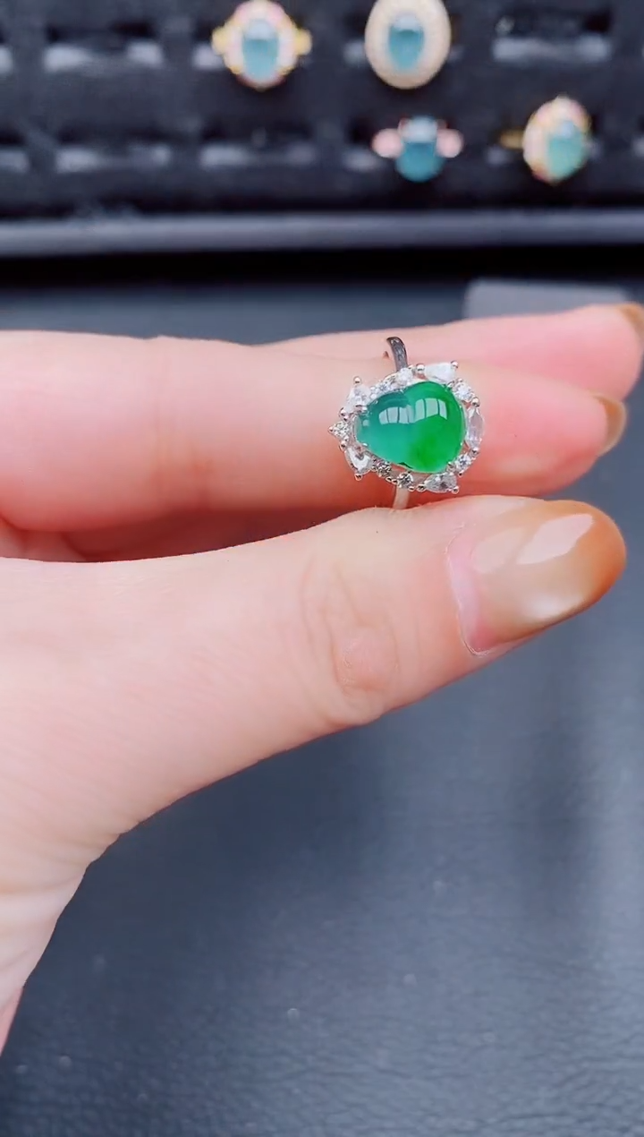 【闪购商品】翡翠戒指银S925镶嵌天然a货翡翠842