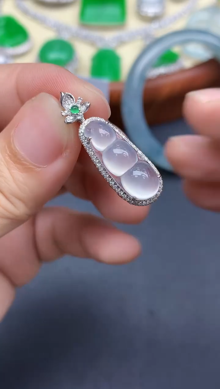 颈饰18K金镶嵌翡翠443-中国好珍宝