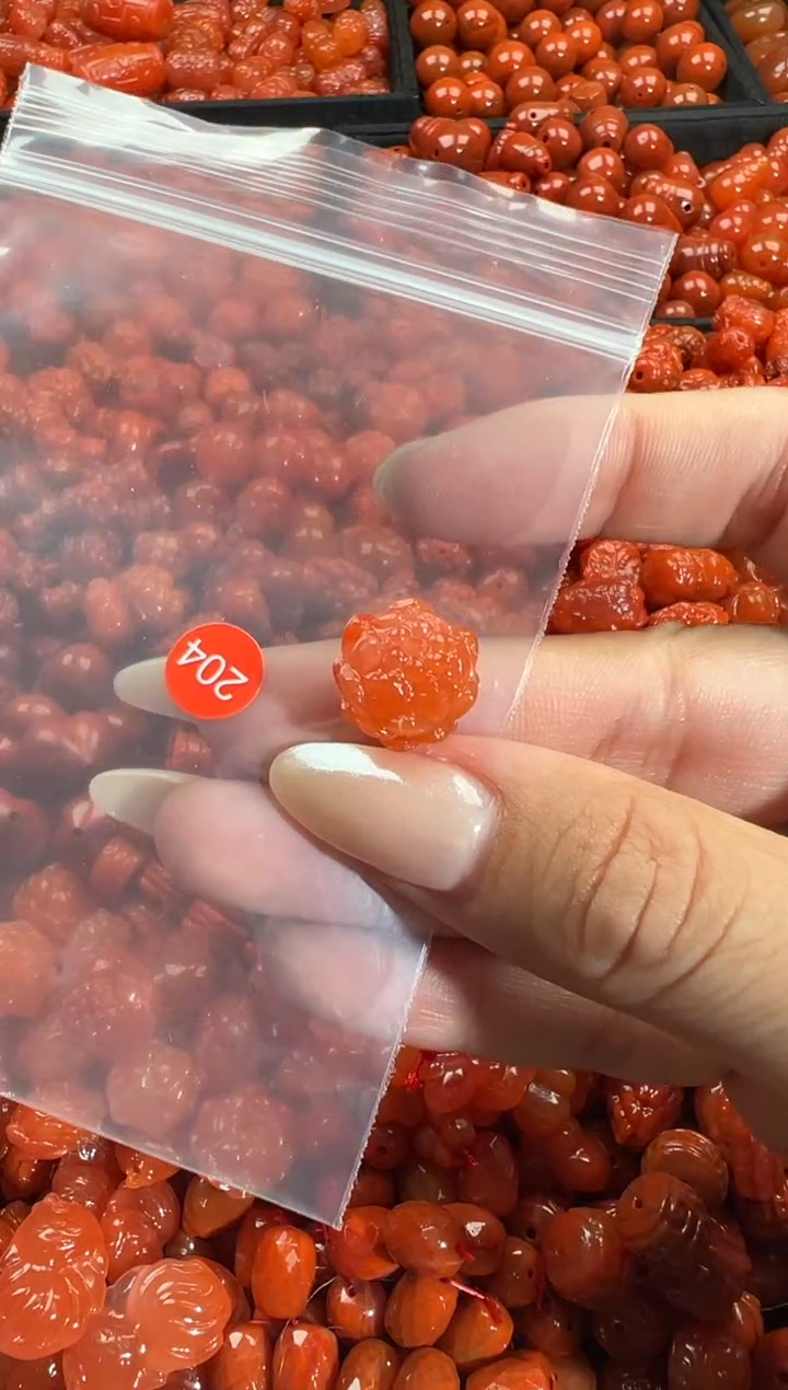 颈饰未镶嵌南红玛瑙1