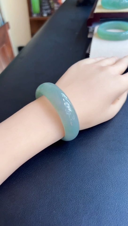 翡翠手镯未镶嵌52宽版老料天然缅甸翡翠A货手镯