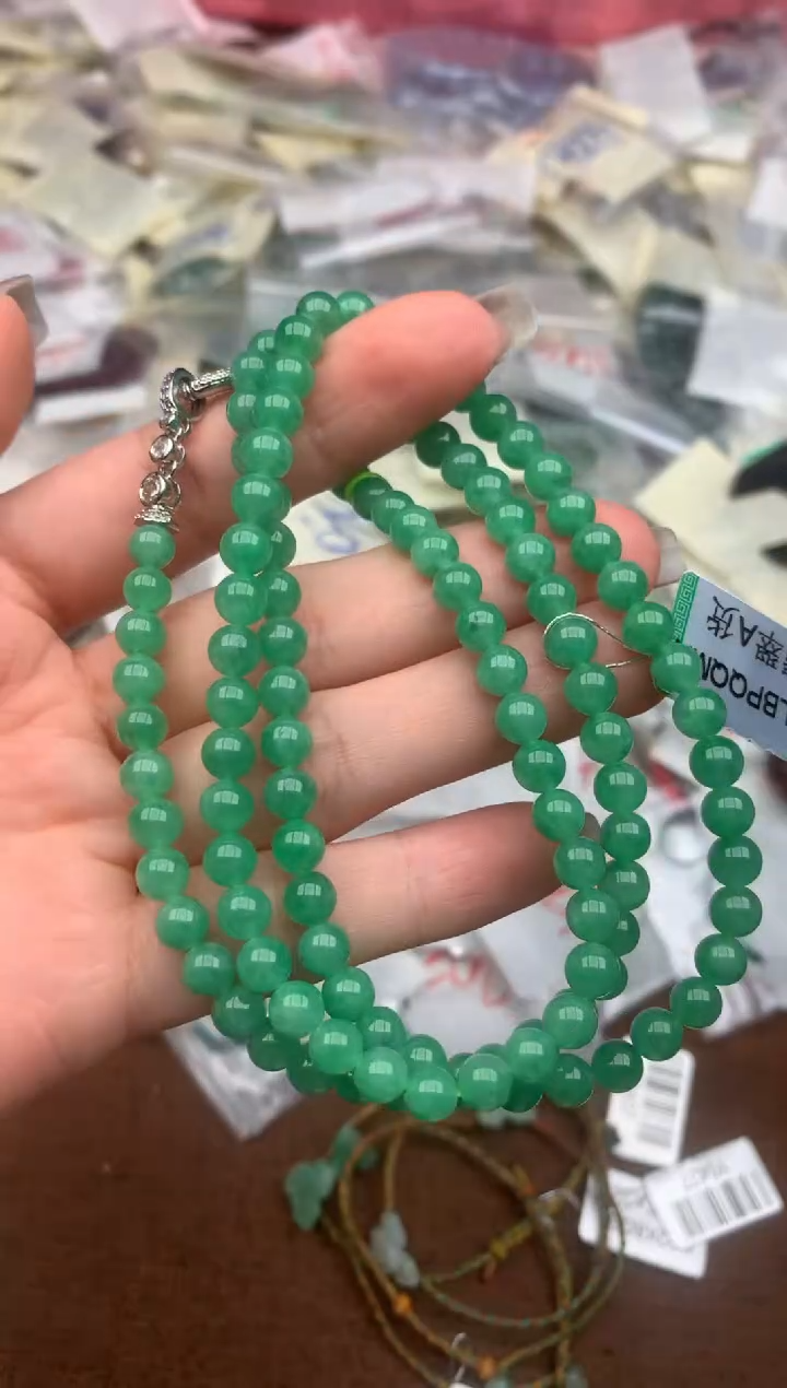 未镶嵌挂件翡翠—