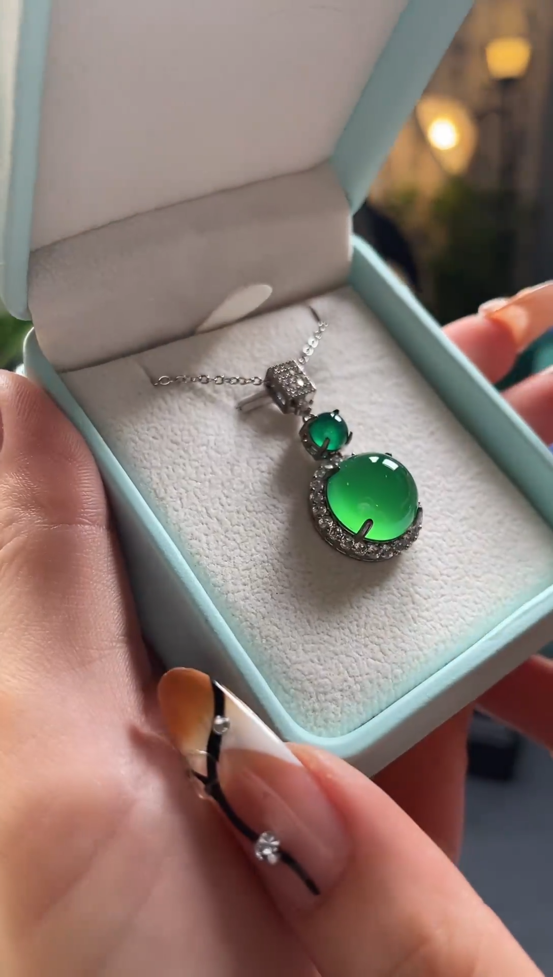 李*瑟静宝石英岩手镯ZC