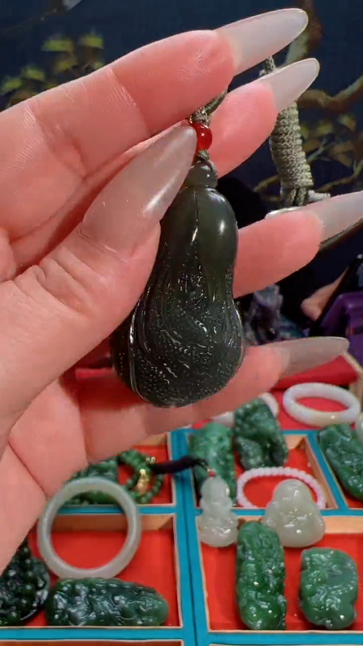 【闪购商品】和田玉吊坠未镶嵌1