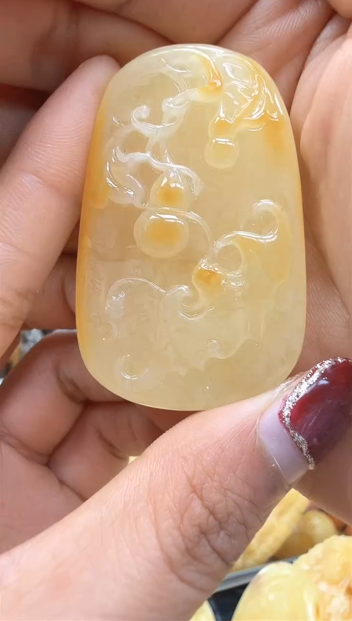 【闪购商品】琥珀裸石未镶嵌挂坠