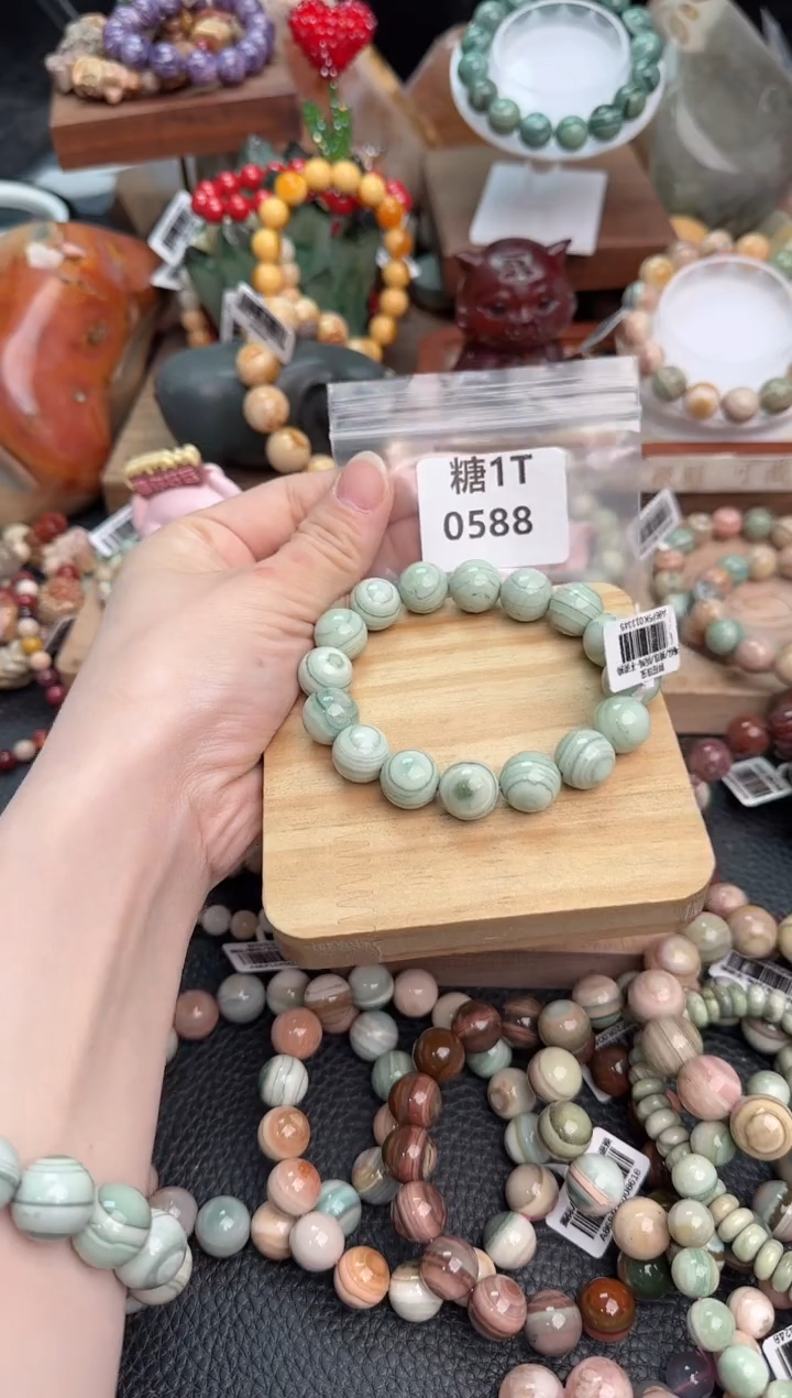 【闪购商品】石英质玉手链未镶嵌1T0588