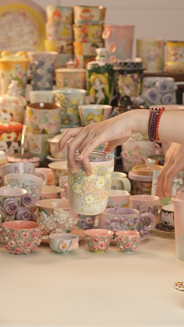 其他景德镇釉下彩手绘设计师款陶瓷