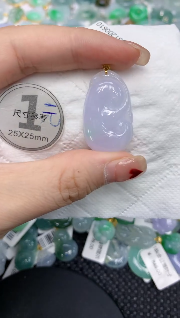 翡翠18K金镶嵌颈饰11111111