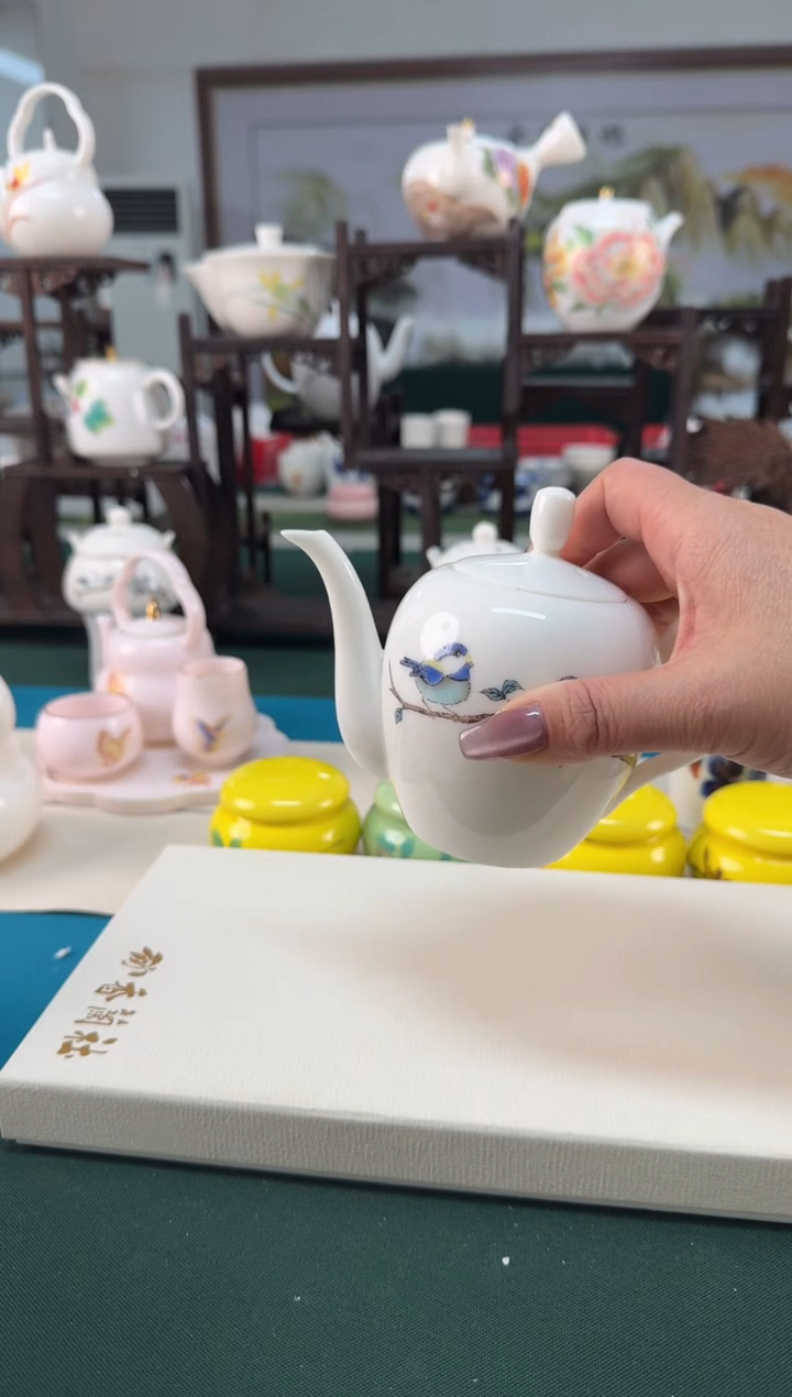 【闪购商品】瓷器 ······.......