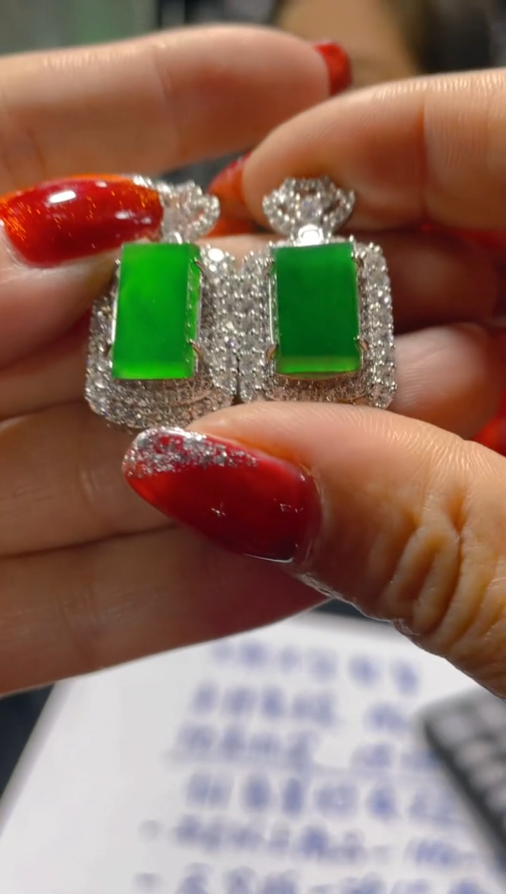 【闪购商品】定制翡翠未镶嵌天然A货翡翠多样性发货拍一发一