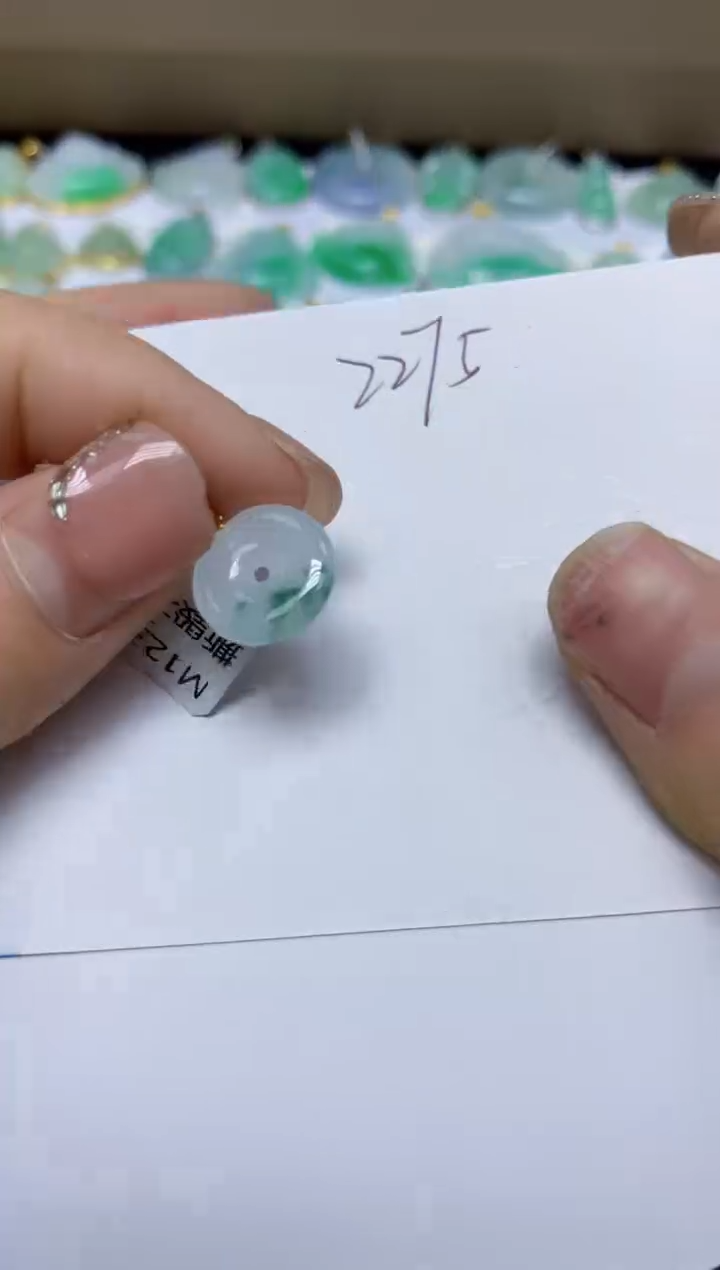 【闪购商品】翡翠挂件18K金镶嵌 天然翡翠A货