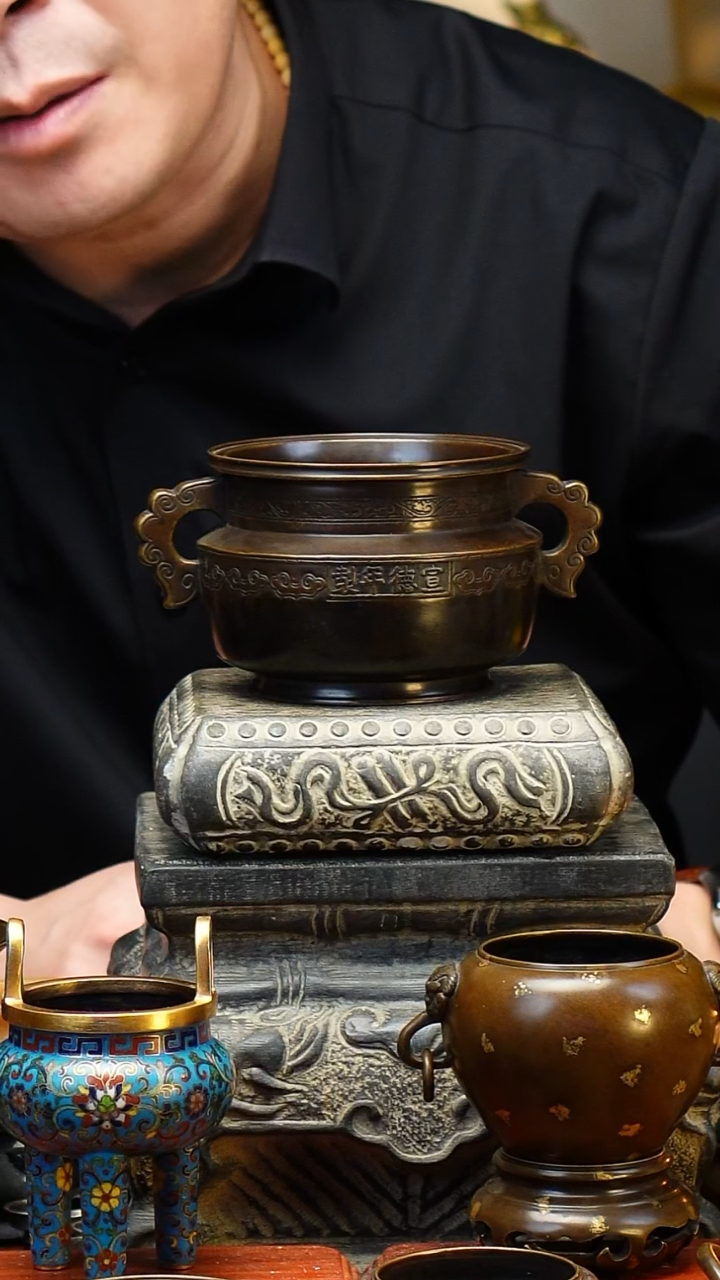 炉天下一比一祥云耳炉