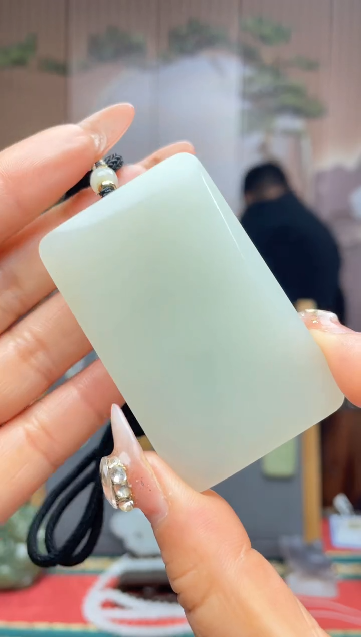 【闪购商品】和田玉颈饰未镶嵌一