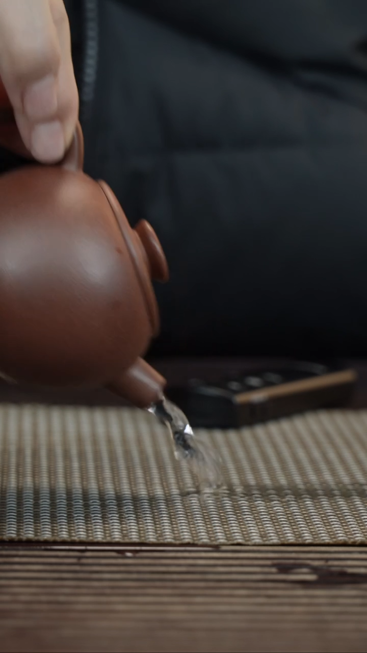 【闪购商品】紫砂茶壶底槽清巨轮珠*