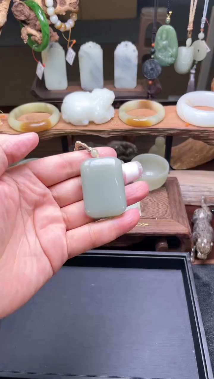 【闪购商品】和田玉吊坠未镶嵌D且末青白玉光面无事牌9003594