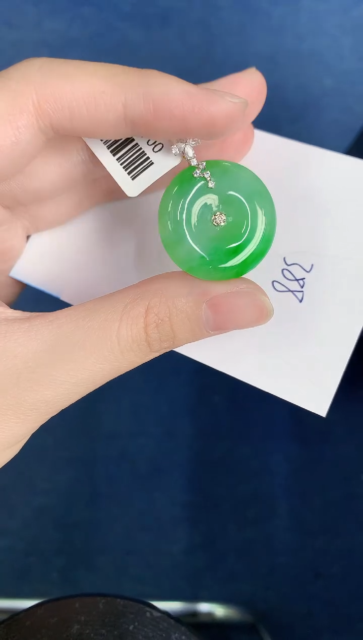 【闪购商品】翡翠颈饰18K金镶嵌0000000000