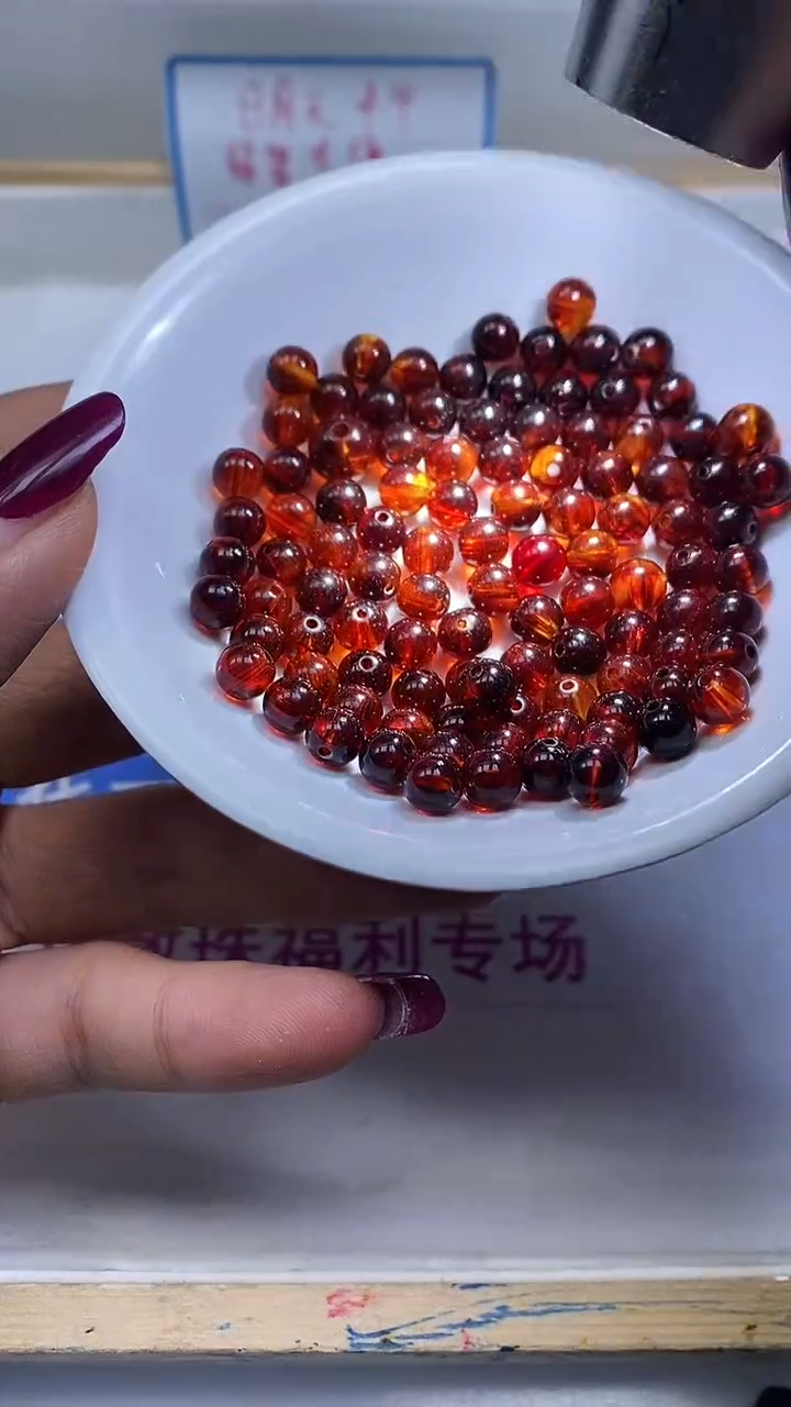 裸石血珀未镶嵌C762 血珀6mm30颗8.8元