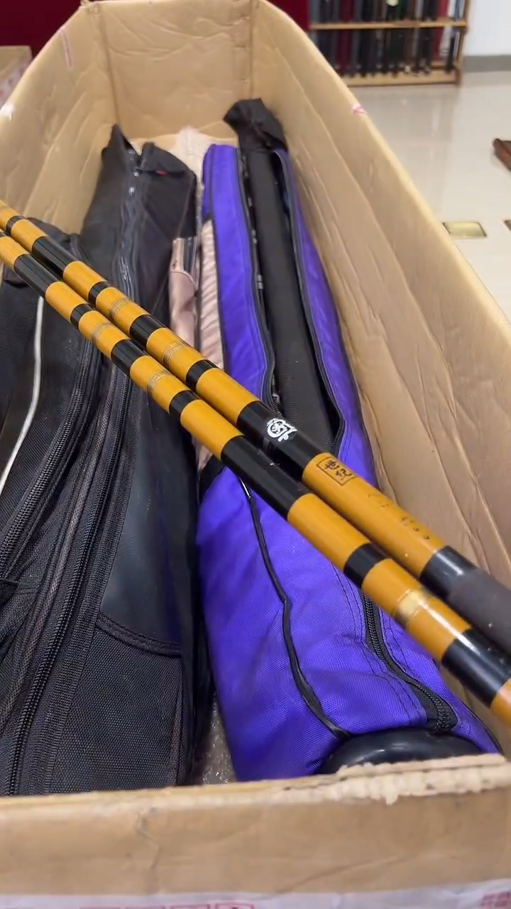 用****2鱼竿 孤品 微瑕疵 以直播间讲解为主