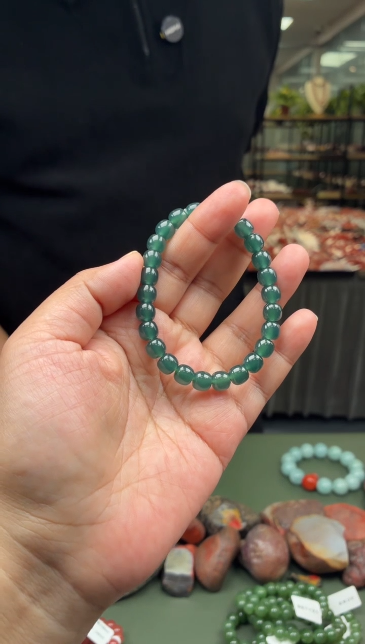 未镶嵌手串翡翠单圈手串一条约7mm+