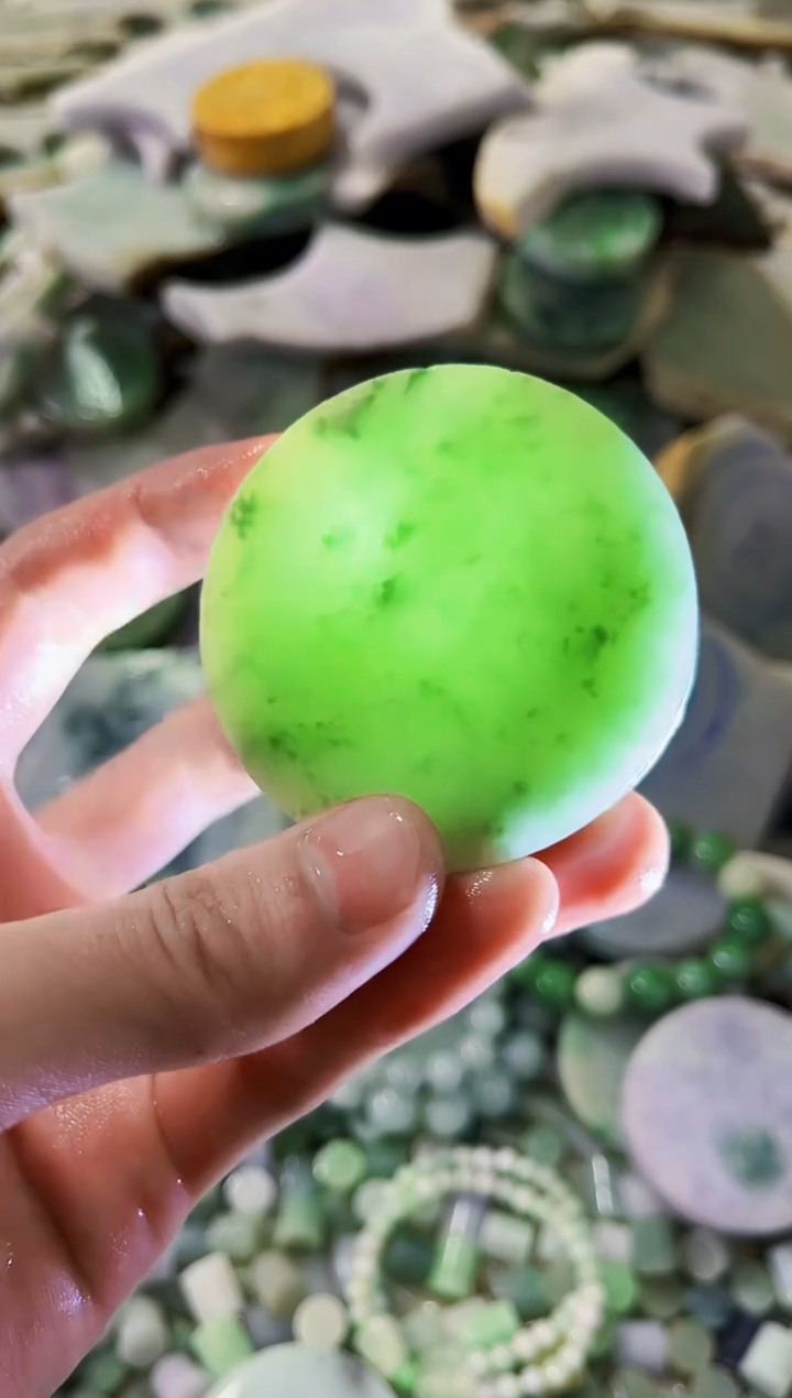 翡翠未镶嵌颈饰A货吴平565