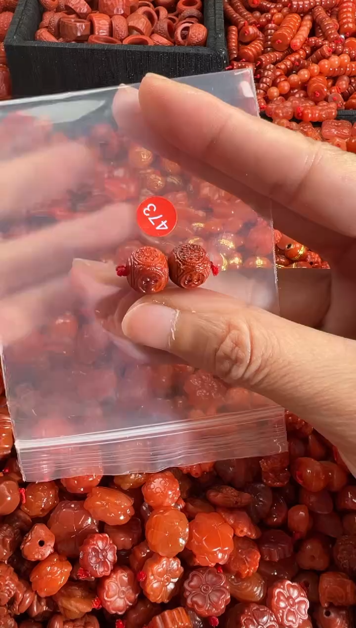 【闪购商品】南红玛瑙颈饰合金2