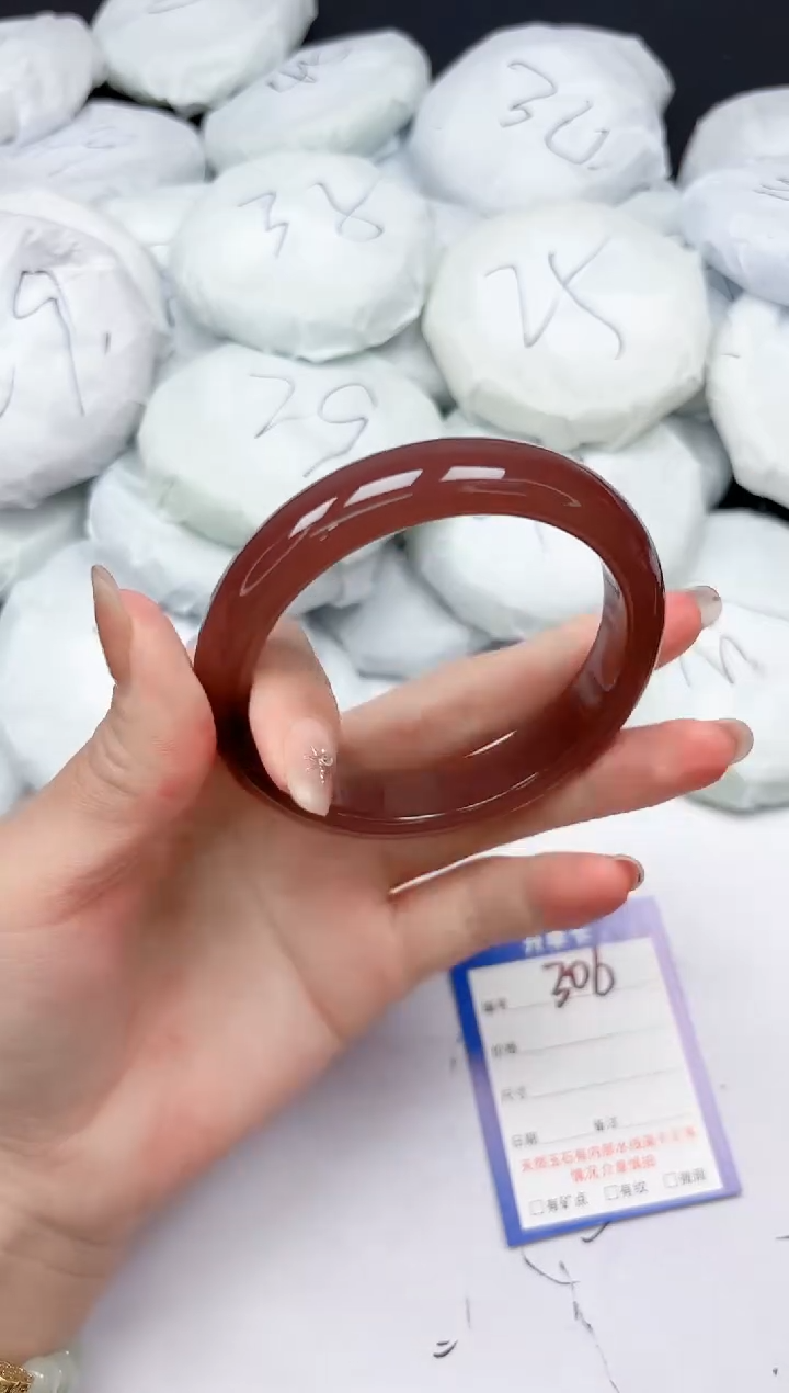 未镶嵌手镯石英质玉306/62.6