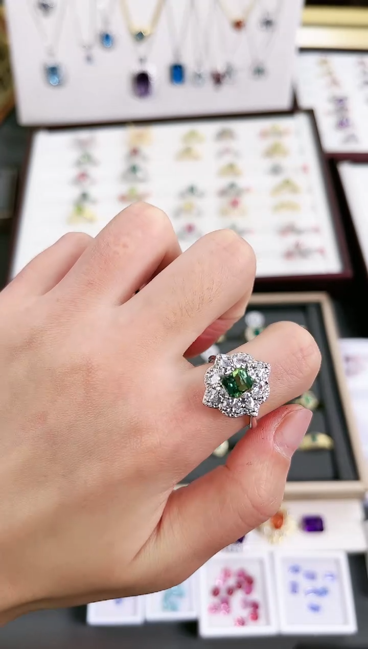 【闪购商品】碧玺戒指银S925镶嵌S401