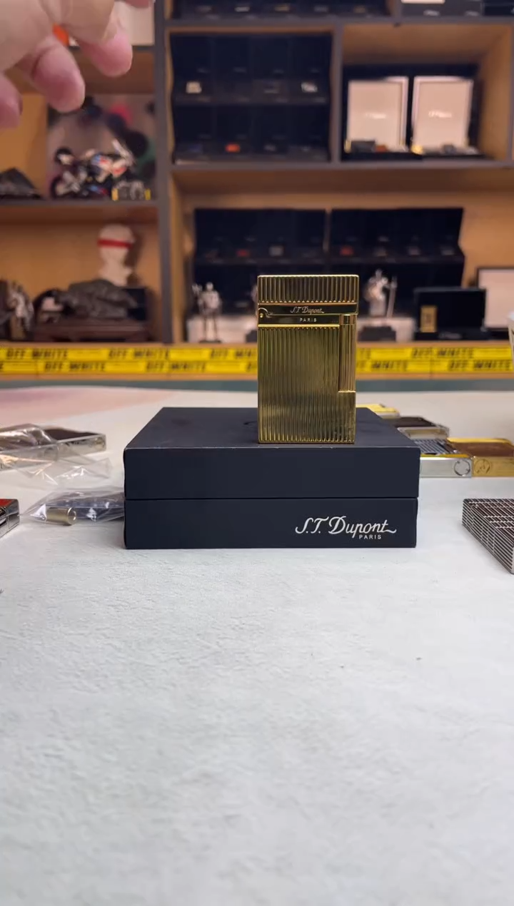 我****我【黑屋奢品】打火机专用编码703