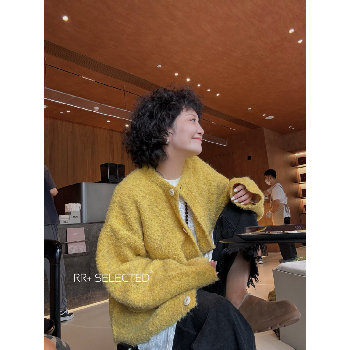 21782慵懒气质简约百搭毛衣外套女秋舒适软糯针织开衫