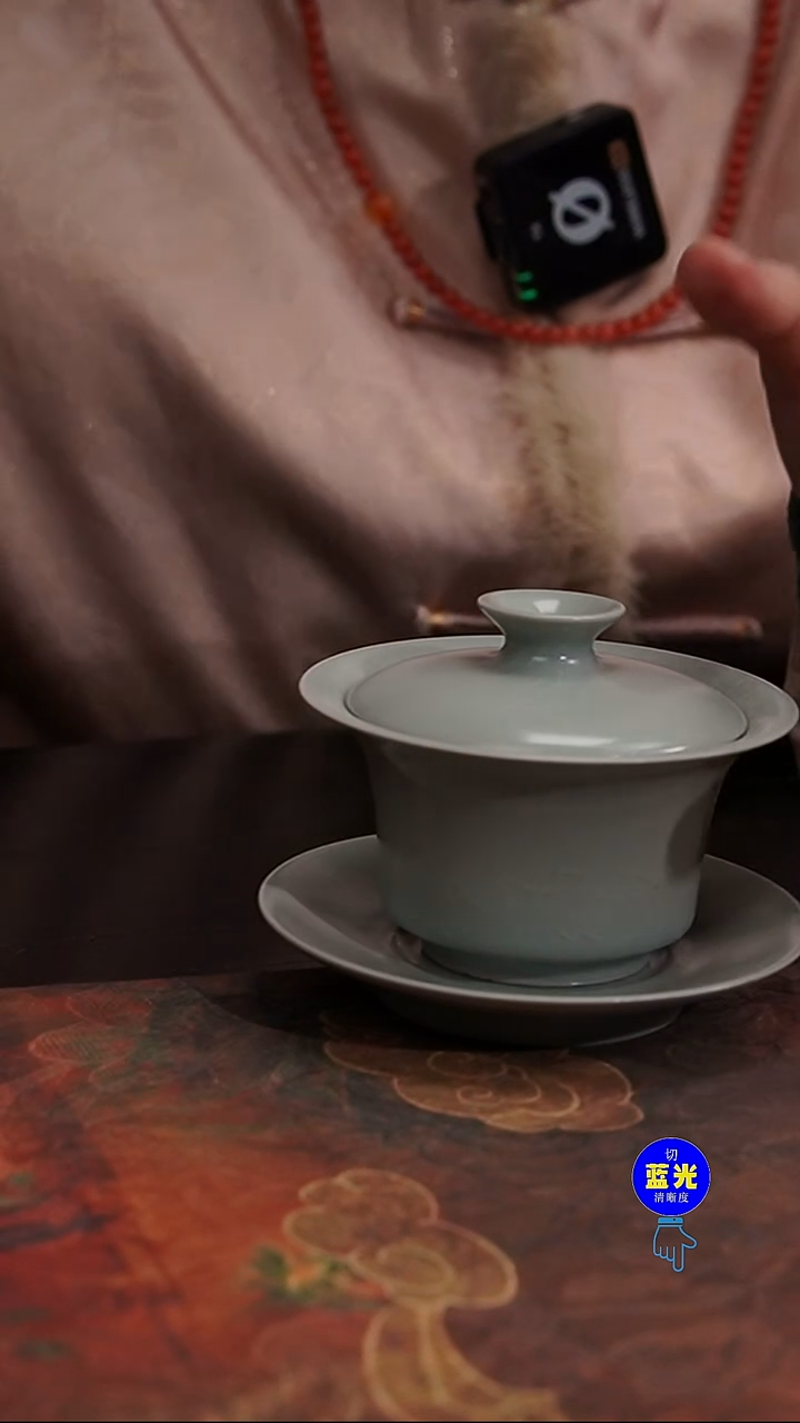 摆件瓷黑*白瑕（缩釉）清凉寺原矿釉月白马蹄盖碗0105